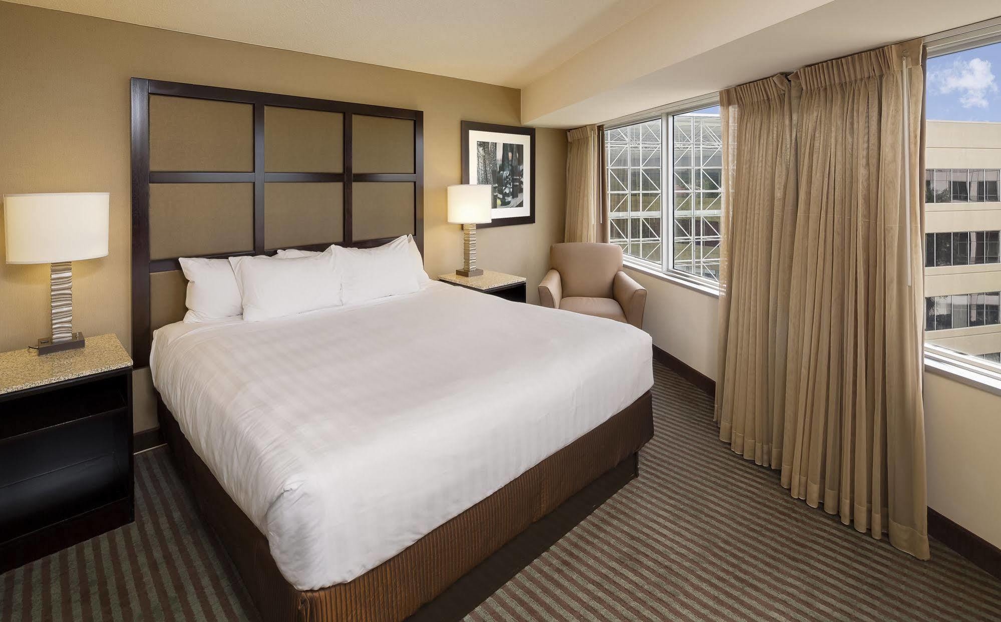 ไฮแอท รีเจนซี - กรีนวิลล์ Hotel ภายนอก รูปภาพ